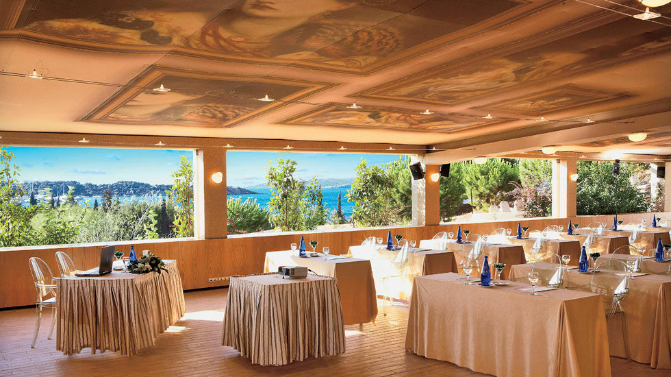 The Roc Club Hotel Vouliagmeni Exterior photo